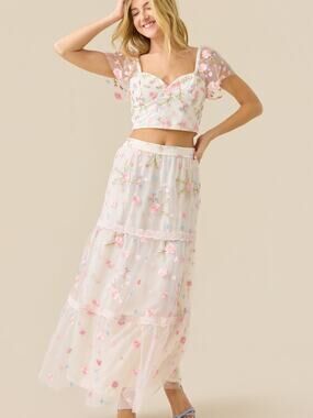 Altar’d State Ambrose Floral Embroidered Top NWT Medium
